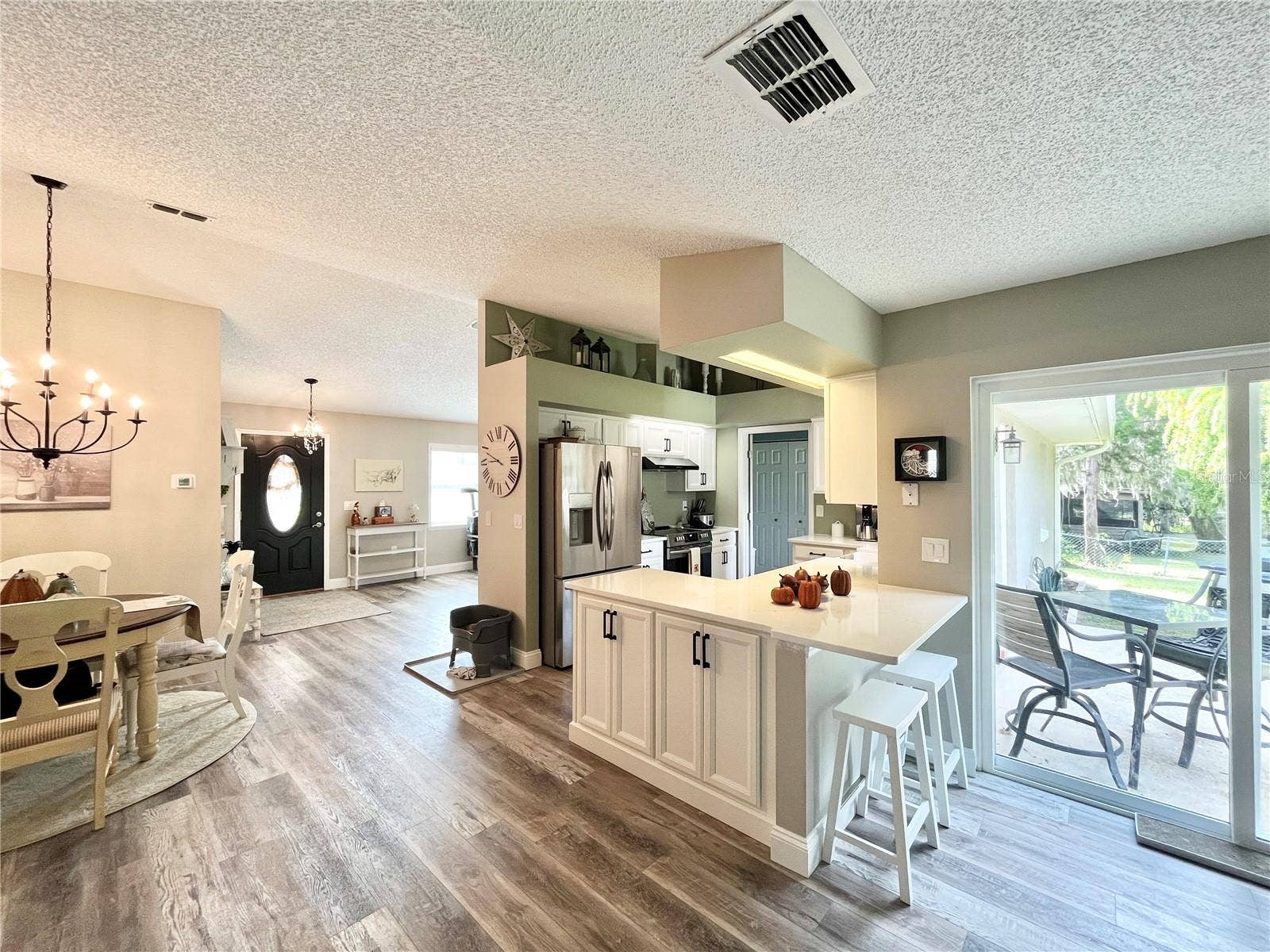 10860 SE 43RD AVENUE, Belleview, FL 34420 10860 SE 43RD AVENUE, Belleview, FL 34420