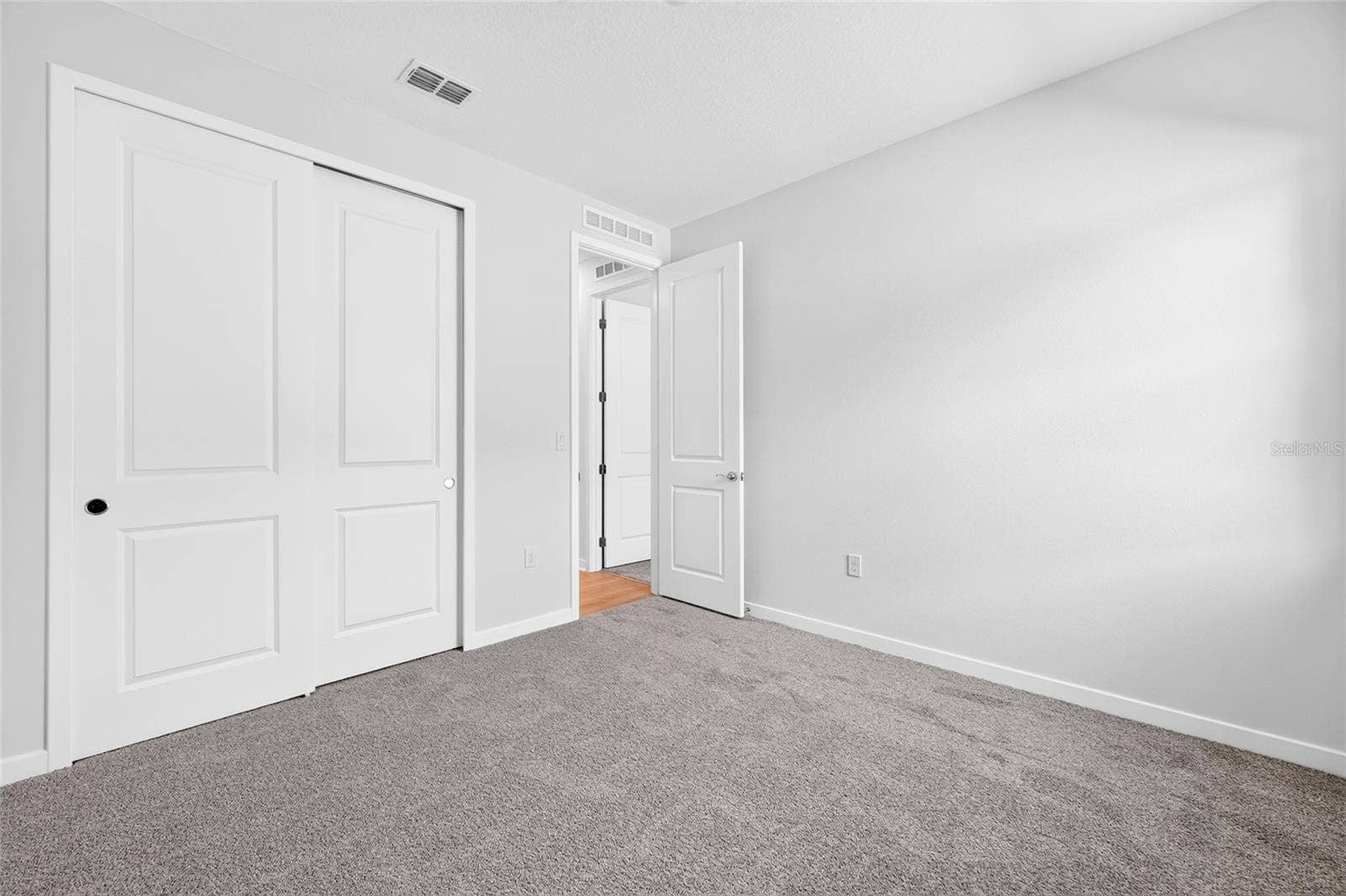 8097 SW 44TH COURT ROAD, Ocala, FL 34476 8097 SW 44TH COURT ROAD, Ocala, FL 34476