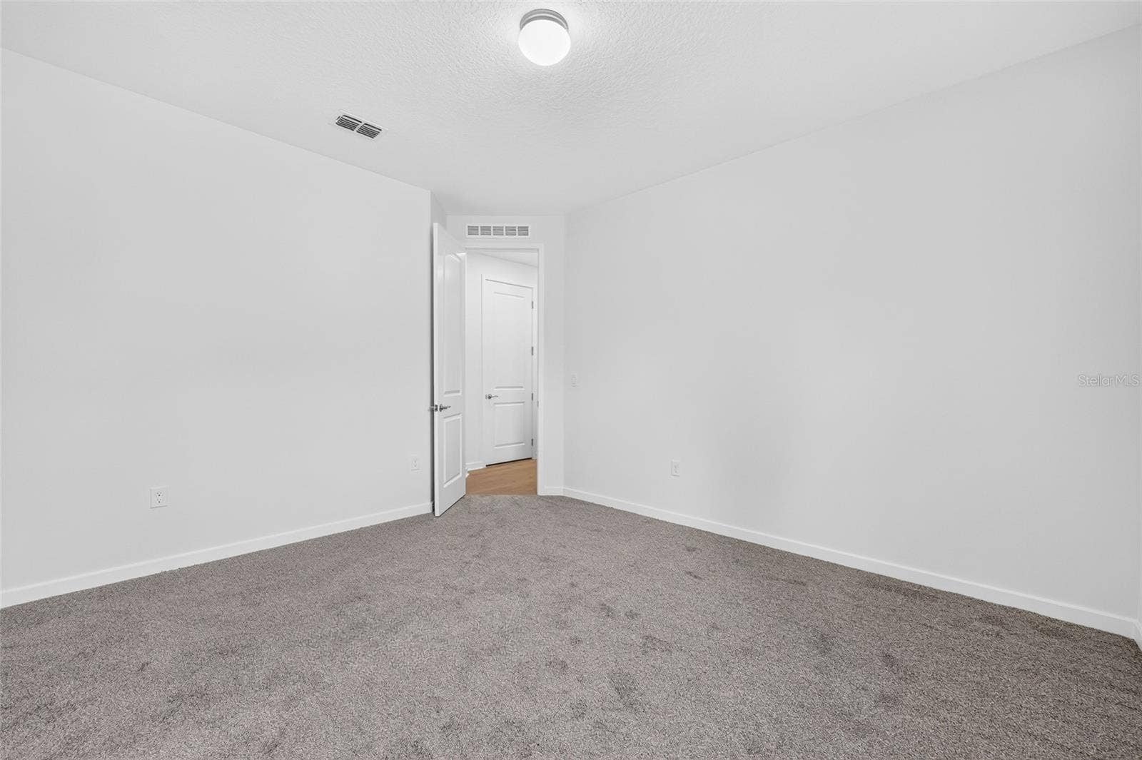 8097 SW 44TH COURT ROAD, Ocala, FL 34476 8097 SW 44TH COURT ROAD, Ocala, FL 34476