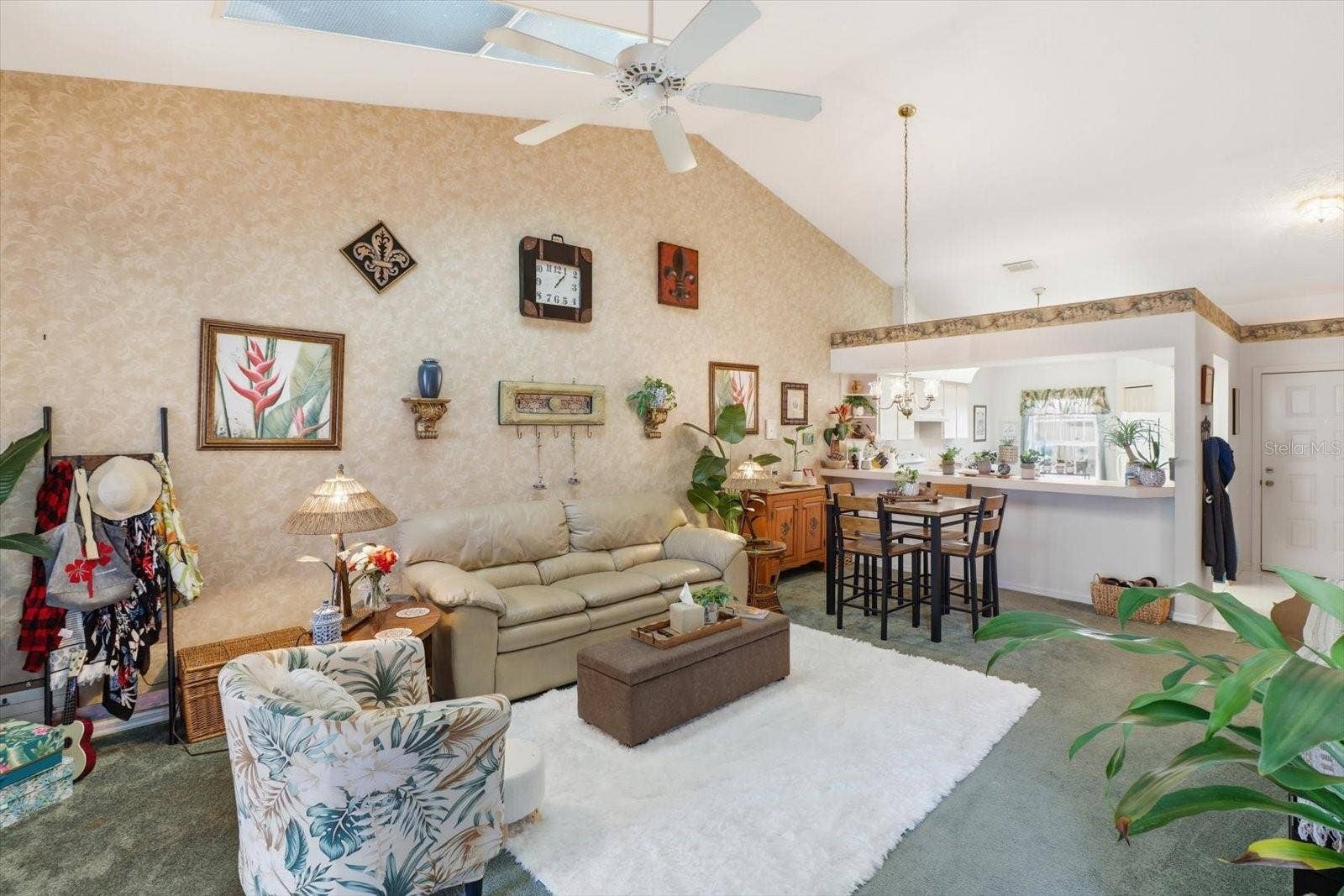 2052 FOREST DRIVE, Inverness, FL 34453 Living