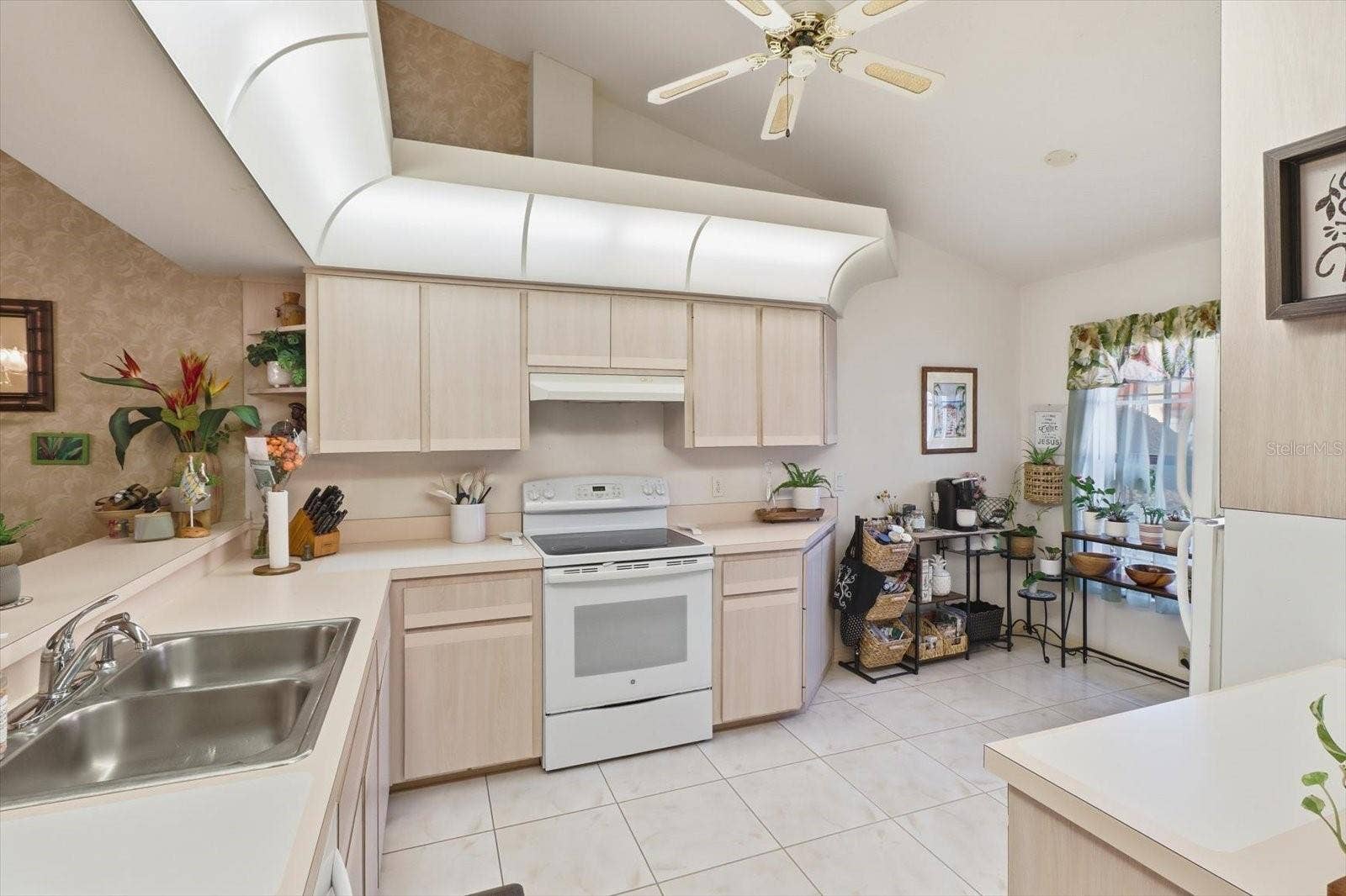 2052 FOREST DRIVE, Inverness, FL 34453 Kitchen