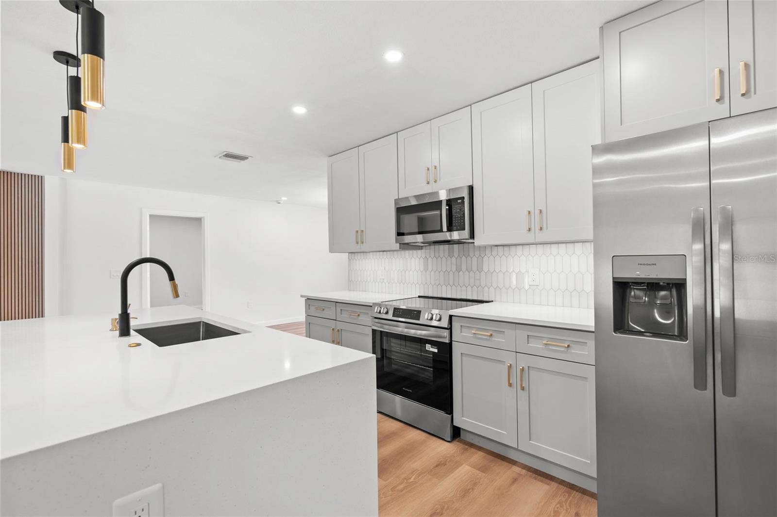 616 BROWN ROAD, Venice, FL 34293 616 BROWN ROAD, Venice, FL 34293