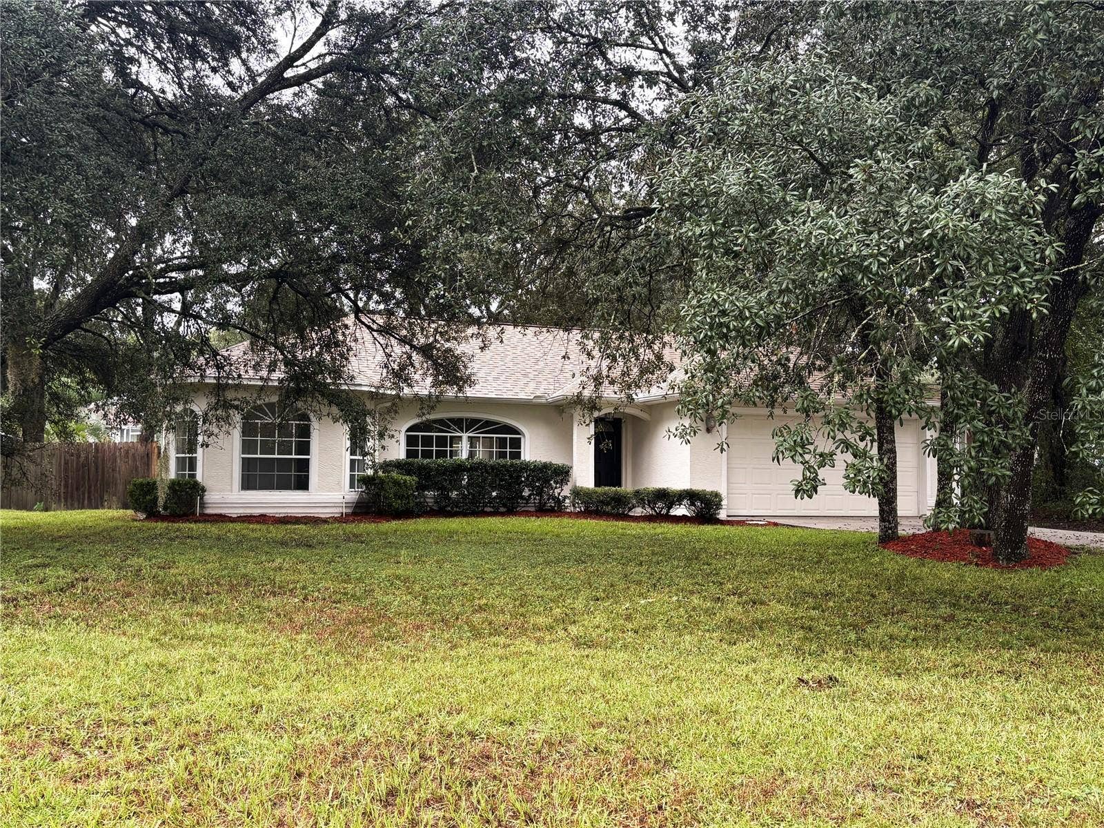 8919 N MENDOZA WAY, Citrus Springs, FL 34434 Welcome home!