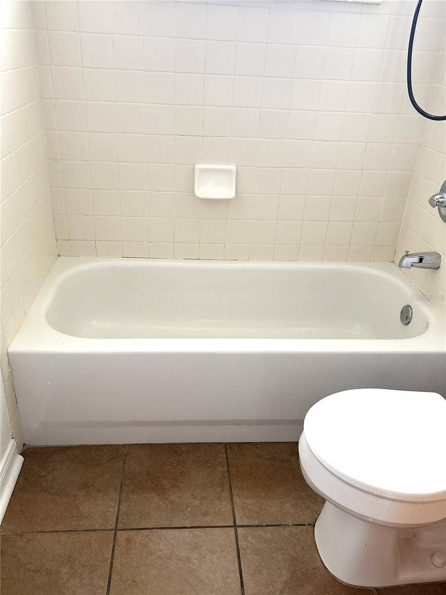 8919 N MENDOZA WAY, Citrus Springs, FL 34434 Guest bathroom