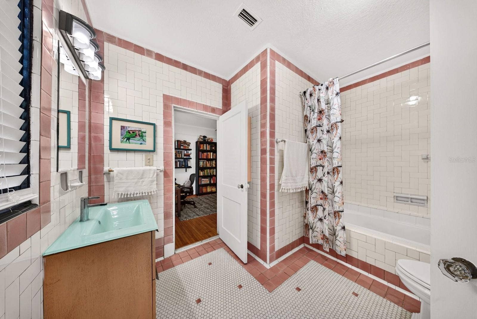 1410 ELGIN STREET, Lakeland, FL 33801 Historic Lakeland Home