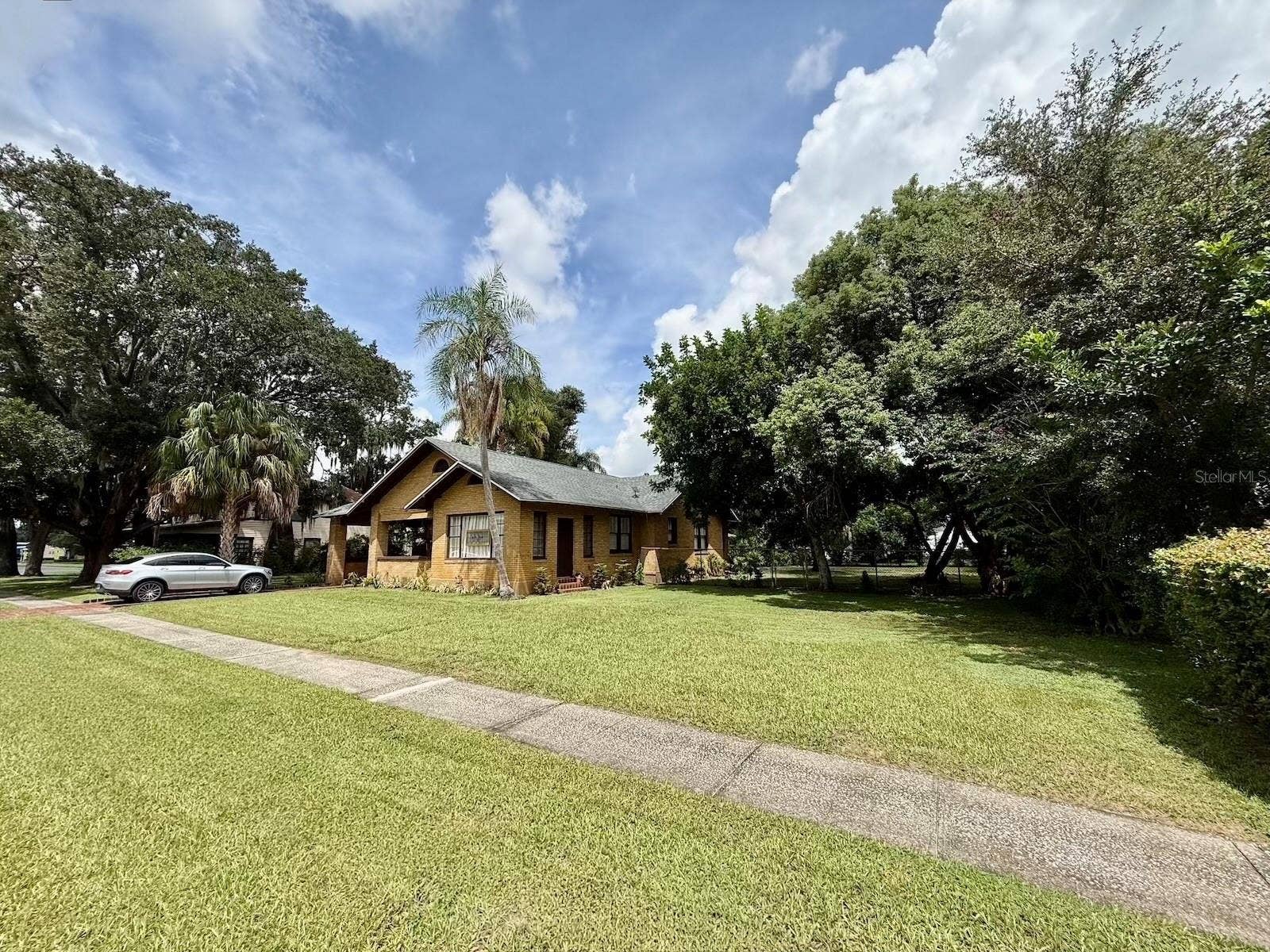 1410 ELGIN STREET, Lakeland, FL 33801 Historic Lakeland Home