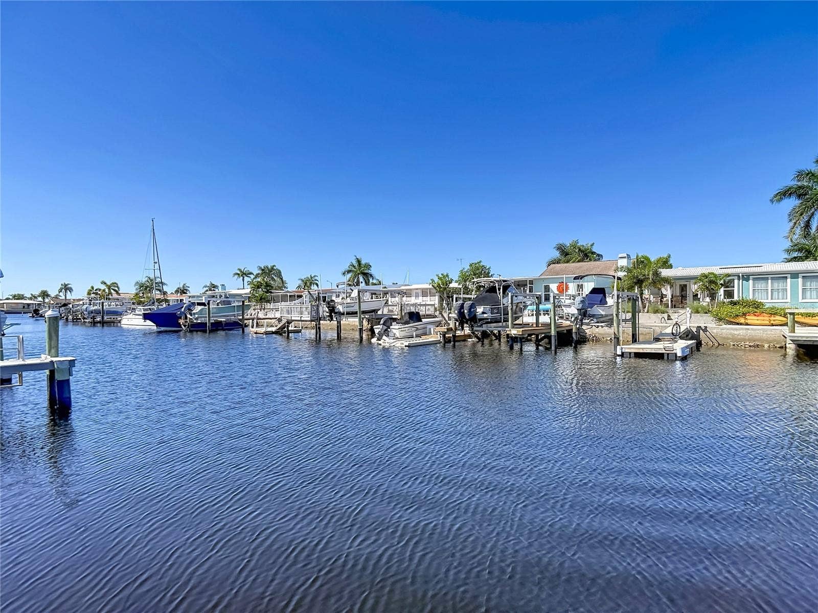 4951 FORECASTLE DRIVE, New Port Richey, FL 34652