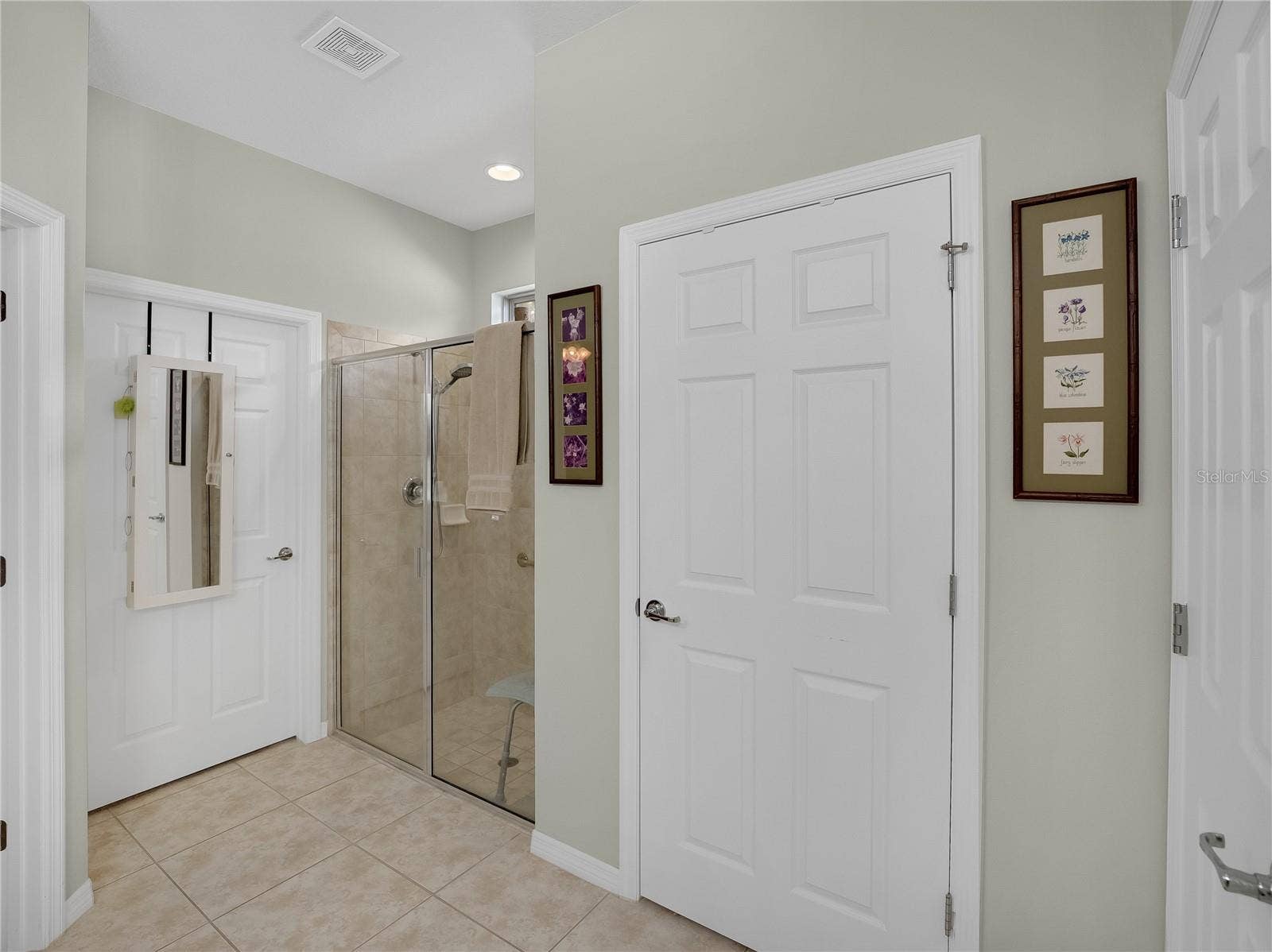 9301 SW 70TH LOOP, Ocala, FL 34481 9301 SW 70TH LOOP, Ocala, FL 34481