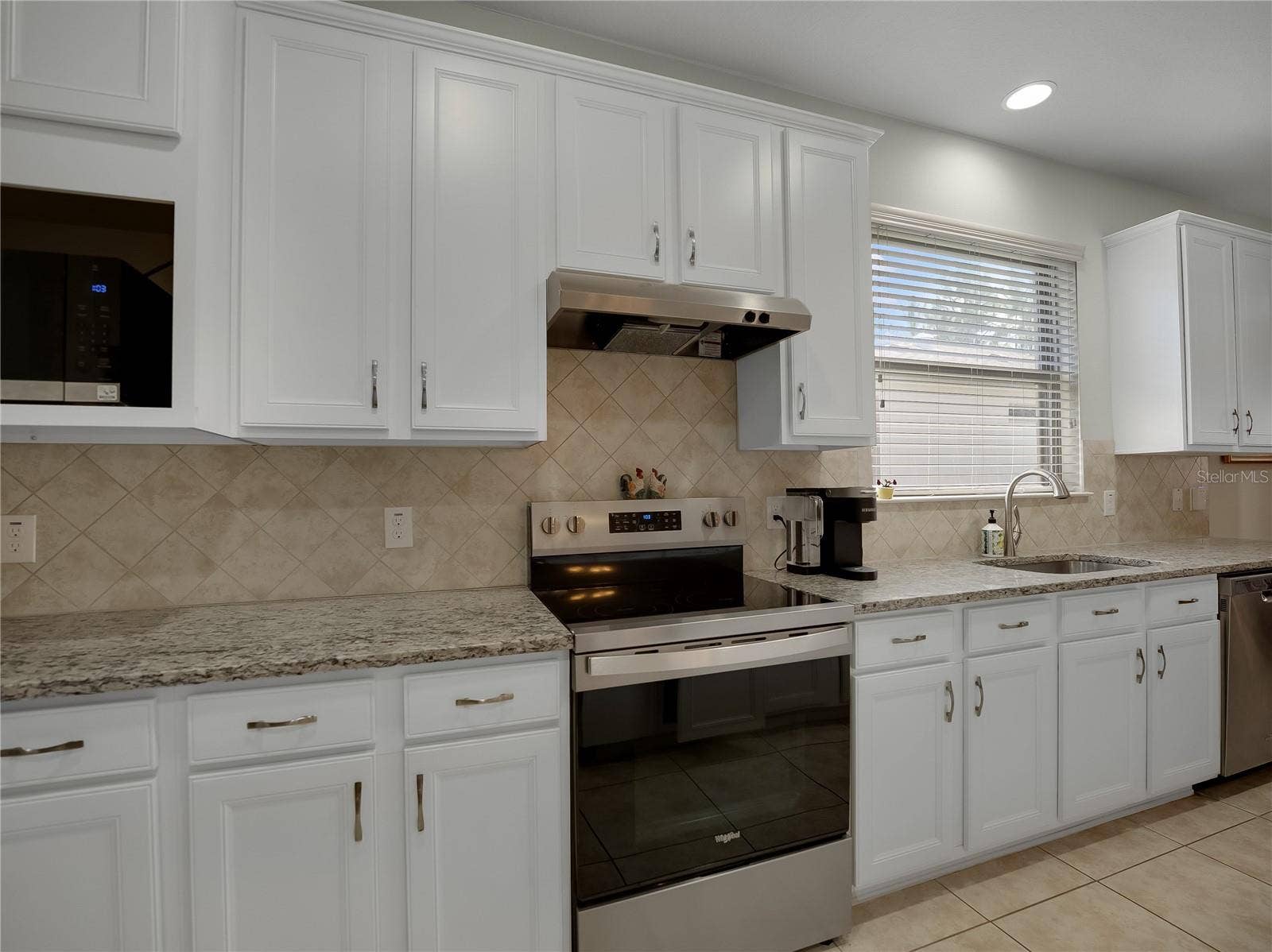 9301 SW 70TH LOOP, Ocala, FL 34481 9301 SW 70TH LOOP, Ocala, FL 34481