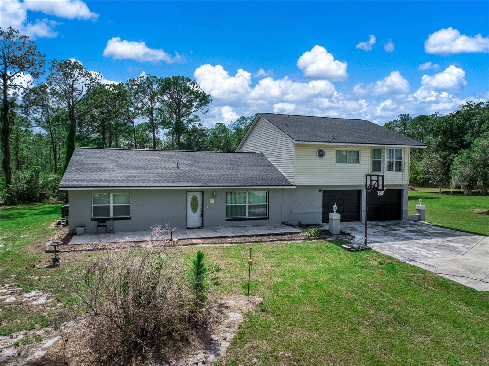 5731 WOLF LAKE ROAD, Sebring, FL 33875 5731 WOLF LAKE ROAD, Sebring, FL 33875