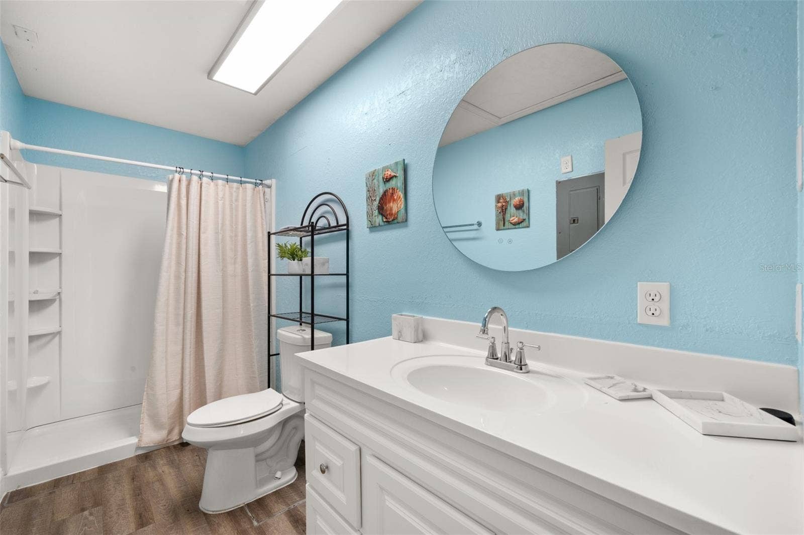 5731 WOLF LAKE ROAD, Sebring, FL 33875 5731 WOLF LAKE ROAD, Sebring, FL 33875