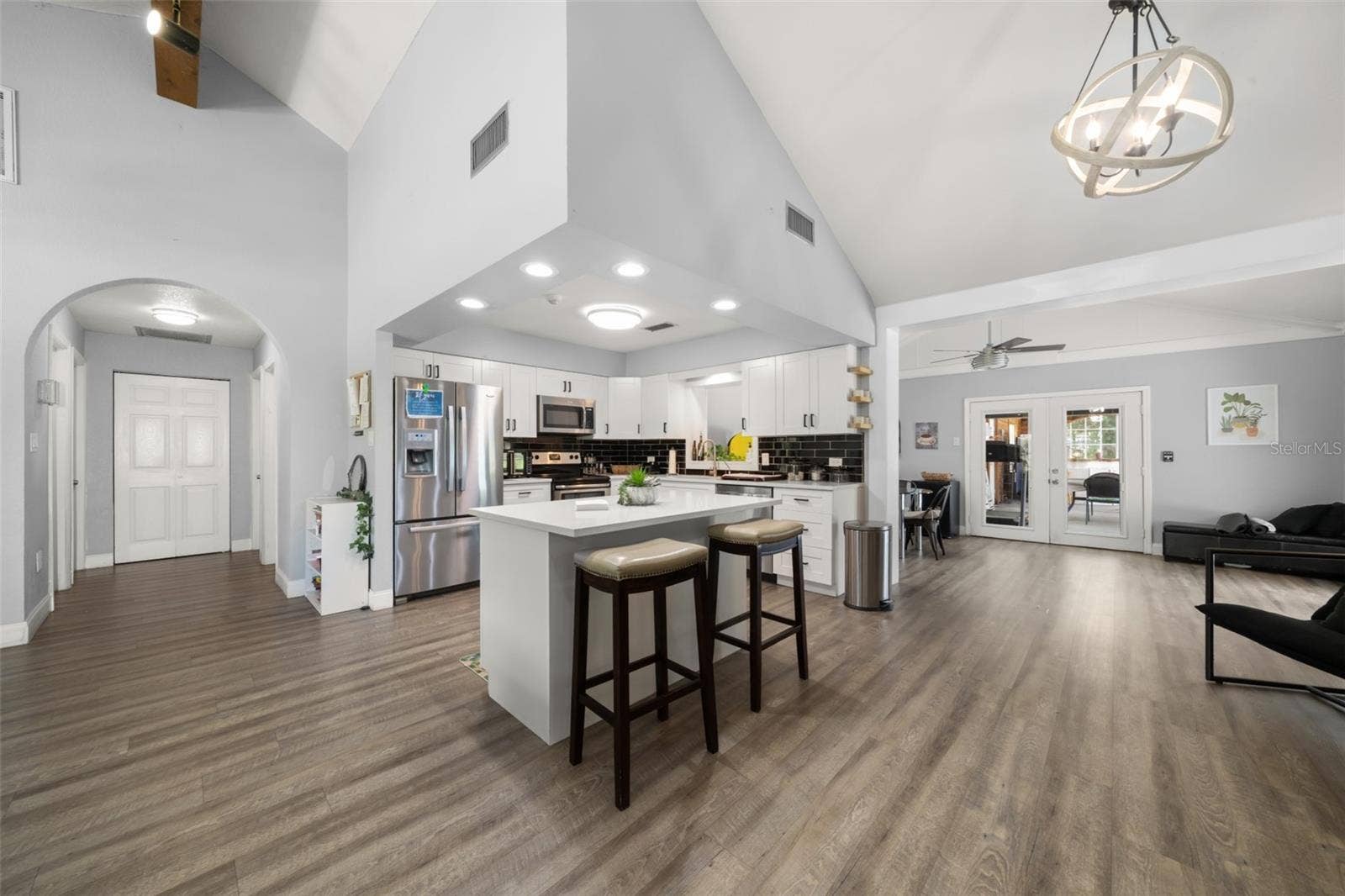 5731 WOLF LAKE ROAD, Sebring, FL 33875 5731 WOLF LAKE ROAD, Sebring, FL 33875