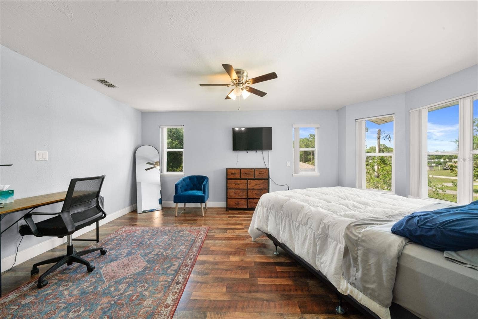 5731 WOLF LAKE ROAD, Sebring, FL 33875 5731 WOLF LAKE ROAD, Sebring, FL 33875