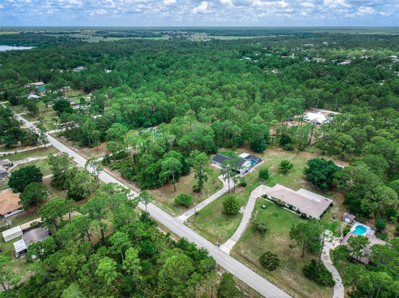 5731 WOLF LAKE ROAD, Sebring, FL 33875 5731 WOLF LAKE ROAD, Sebring, FL 33875
