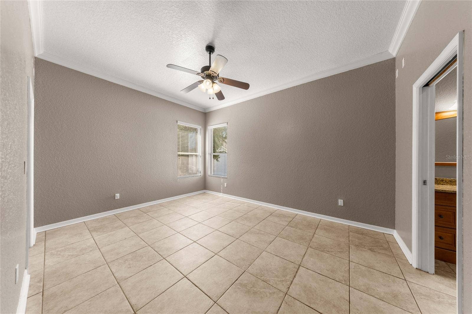 1035 SW 33RD PLACE, Ocala, FL 34471 1035 SW 33RD PLACE, Ocala, FL 34471