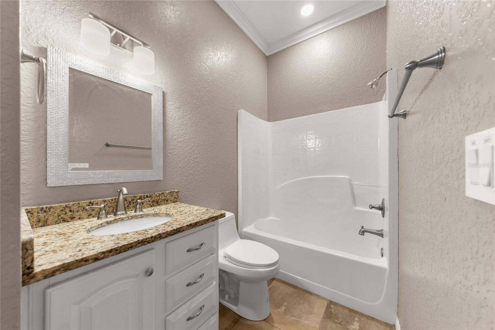 1035 SW 33RD PLACE, Ocala, FL 34471 1035 SW 33RD PLACE, Ocala, FL 34471