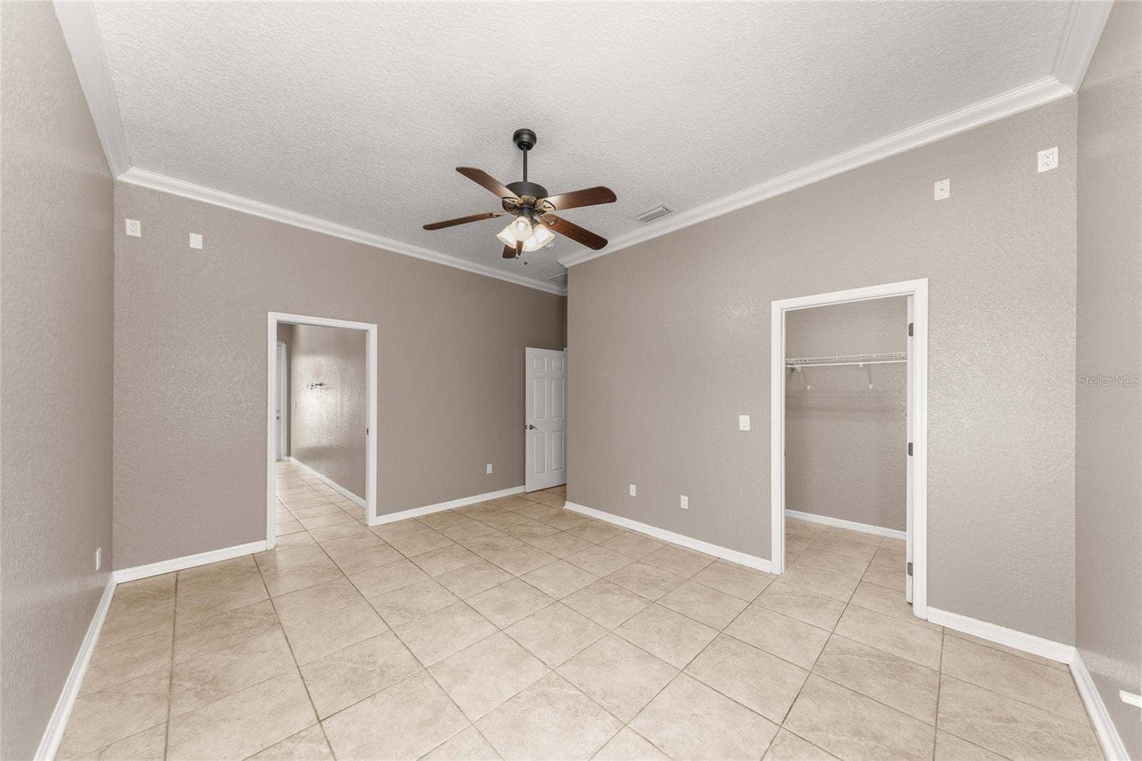 1035 SW 33RD PLACE, Ocala, FL 34471 1035 SW 33RD PLACE, Ocala, FL 34471
