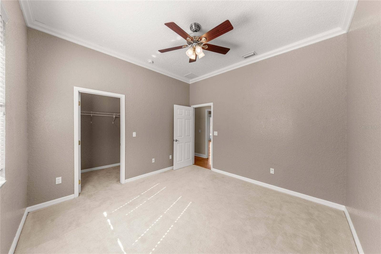1035 SW 33RD PLACE, Ocala, FL 34471 1035 SW 33RD PLACE, Ocala, FL 34471