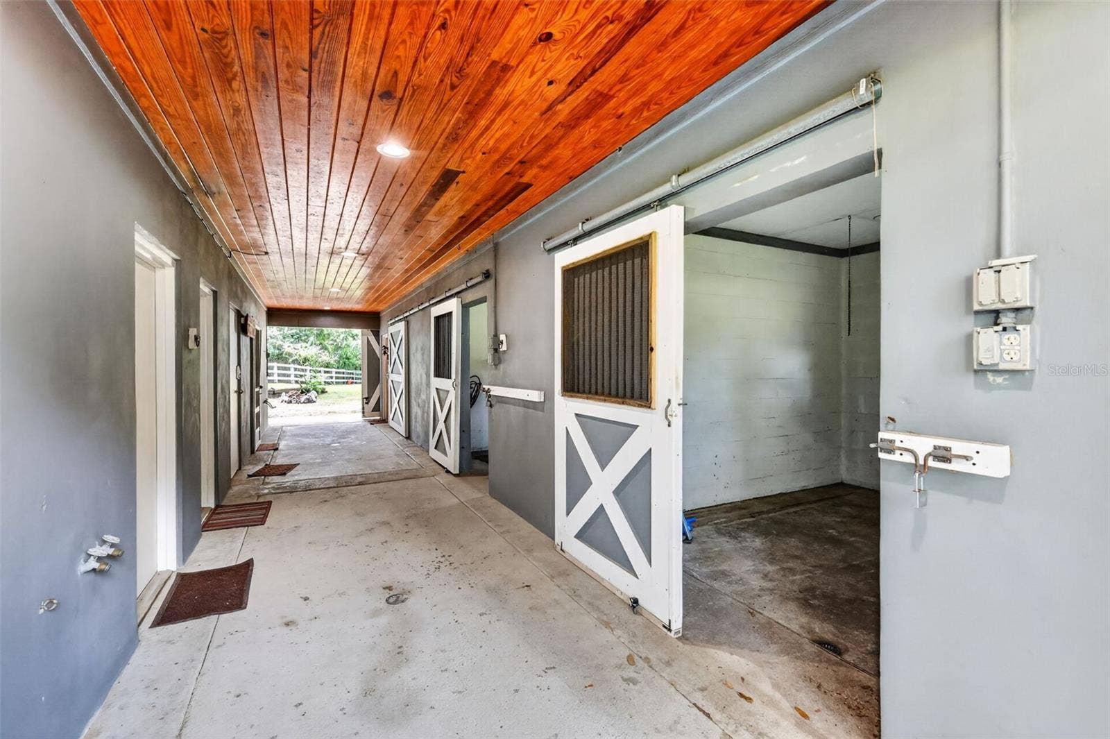 15050 SE 140TH AVENUE ROAD, Weirsdale, FL 32195 15050 SE 140TH AVENUE ROAD, Weirsdale, FL 32195