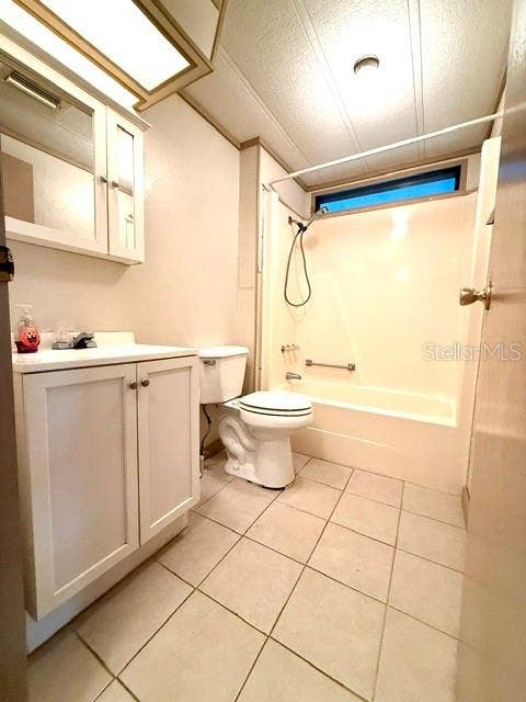 1837 COCO PLUM STREET NE, Palm Bay, FL 32905 Guest bathroom