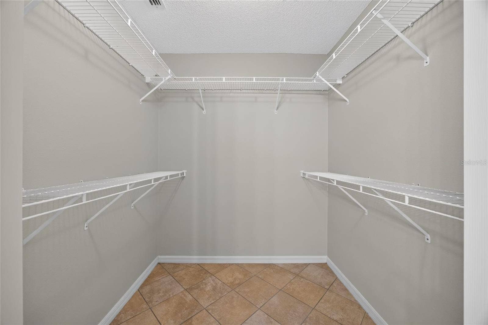 9138 SW 94TH COURT, Ocala, FL 34481 9138 SW 94TH COURT, Ocala, FL 34481