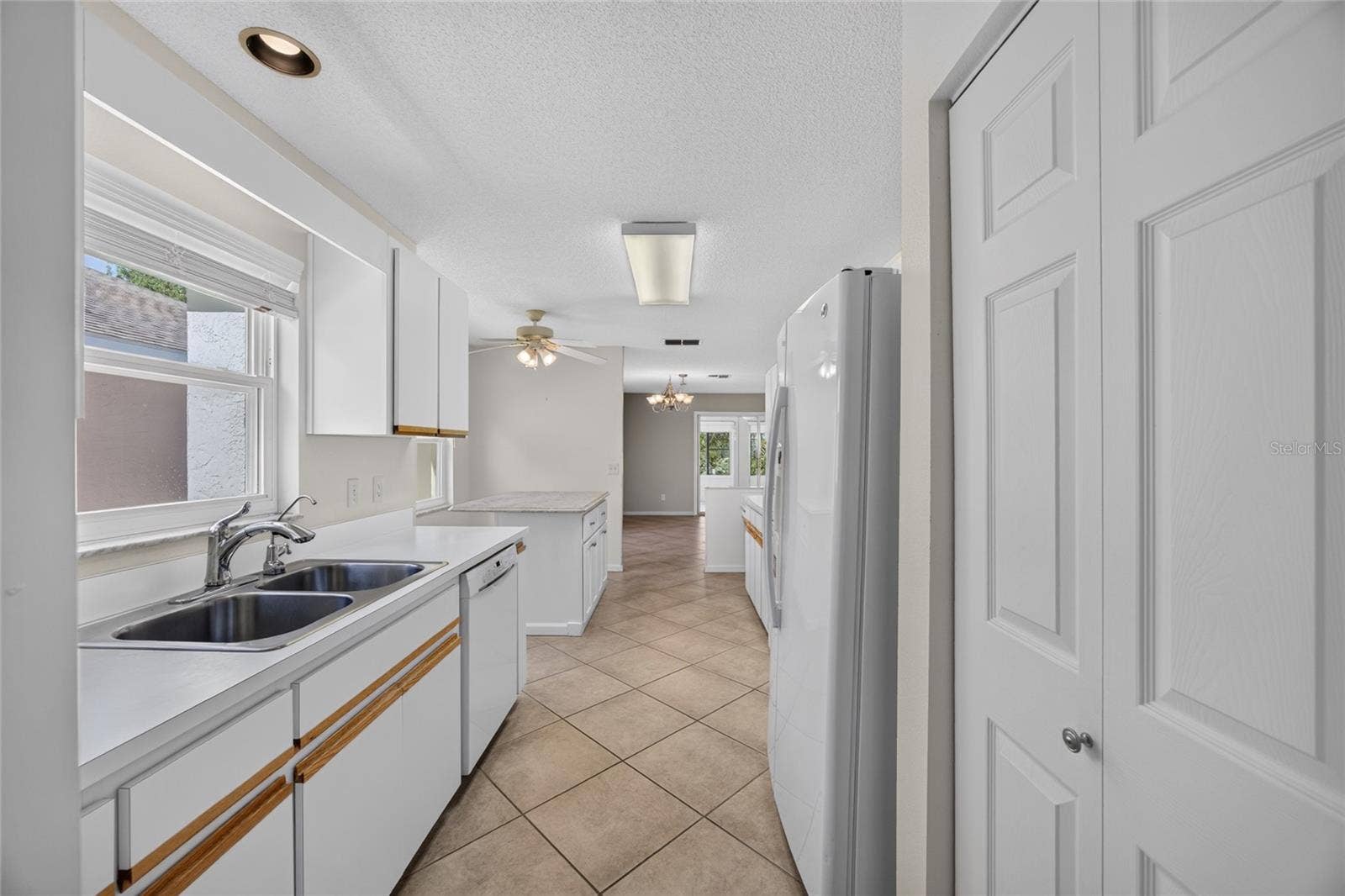 9138 SW 94TH COURT, Ocala, FL 34481 9138 SW 94TH COURT, Ocala, FL 34481