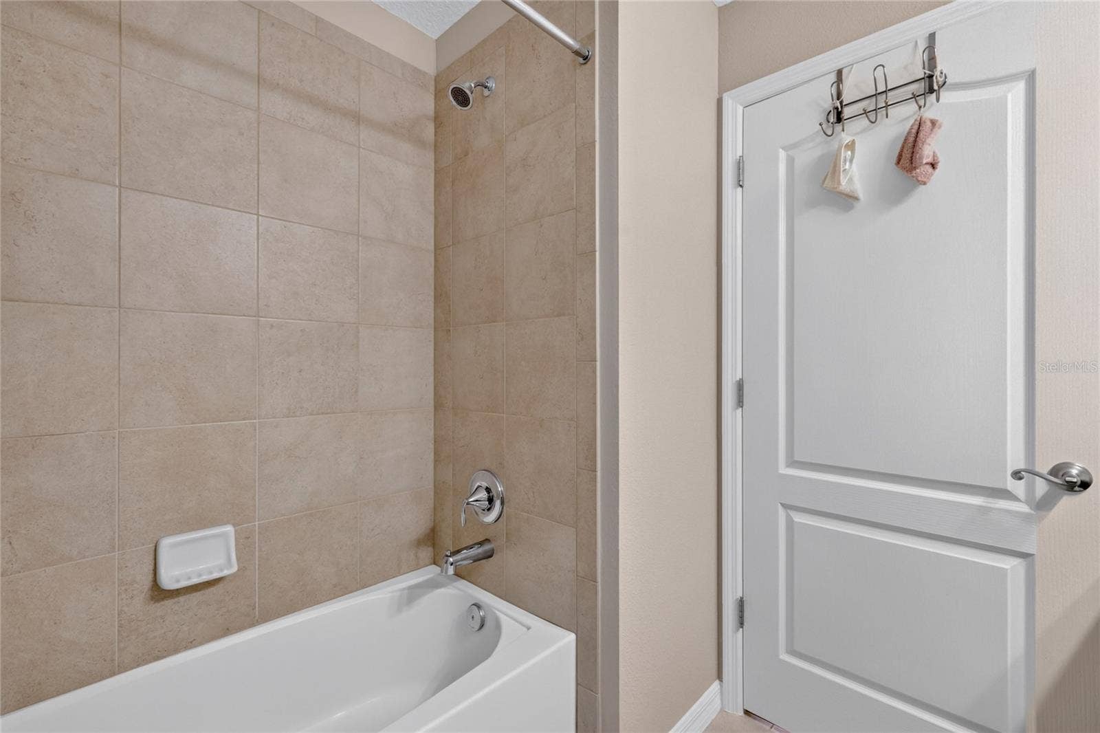 Hall Bath Tub