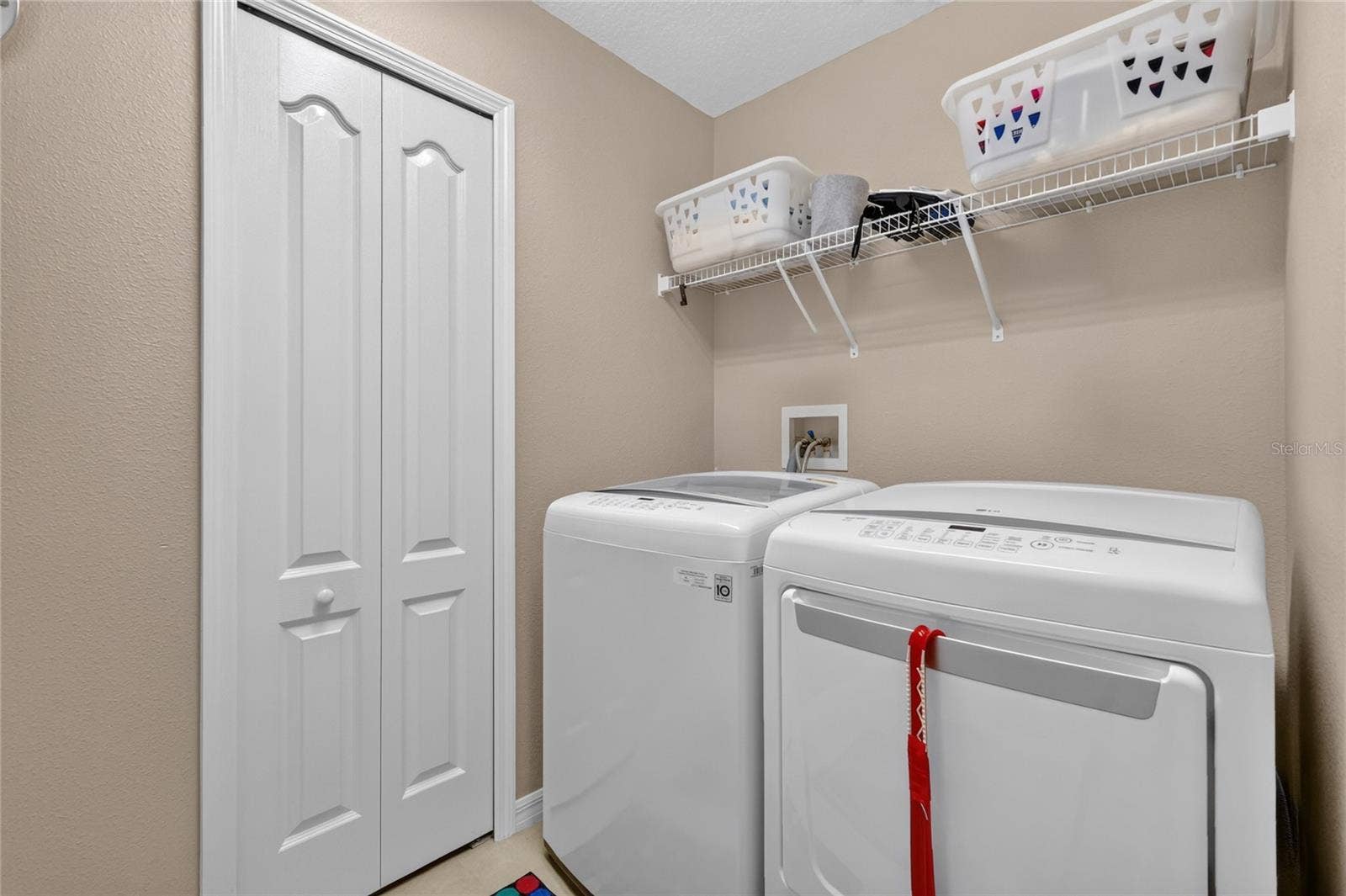 Utility Room w linen closet