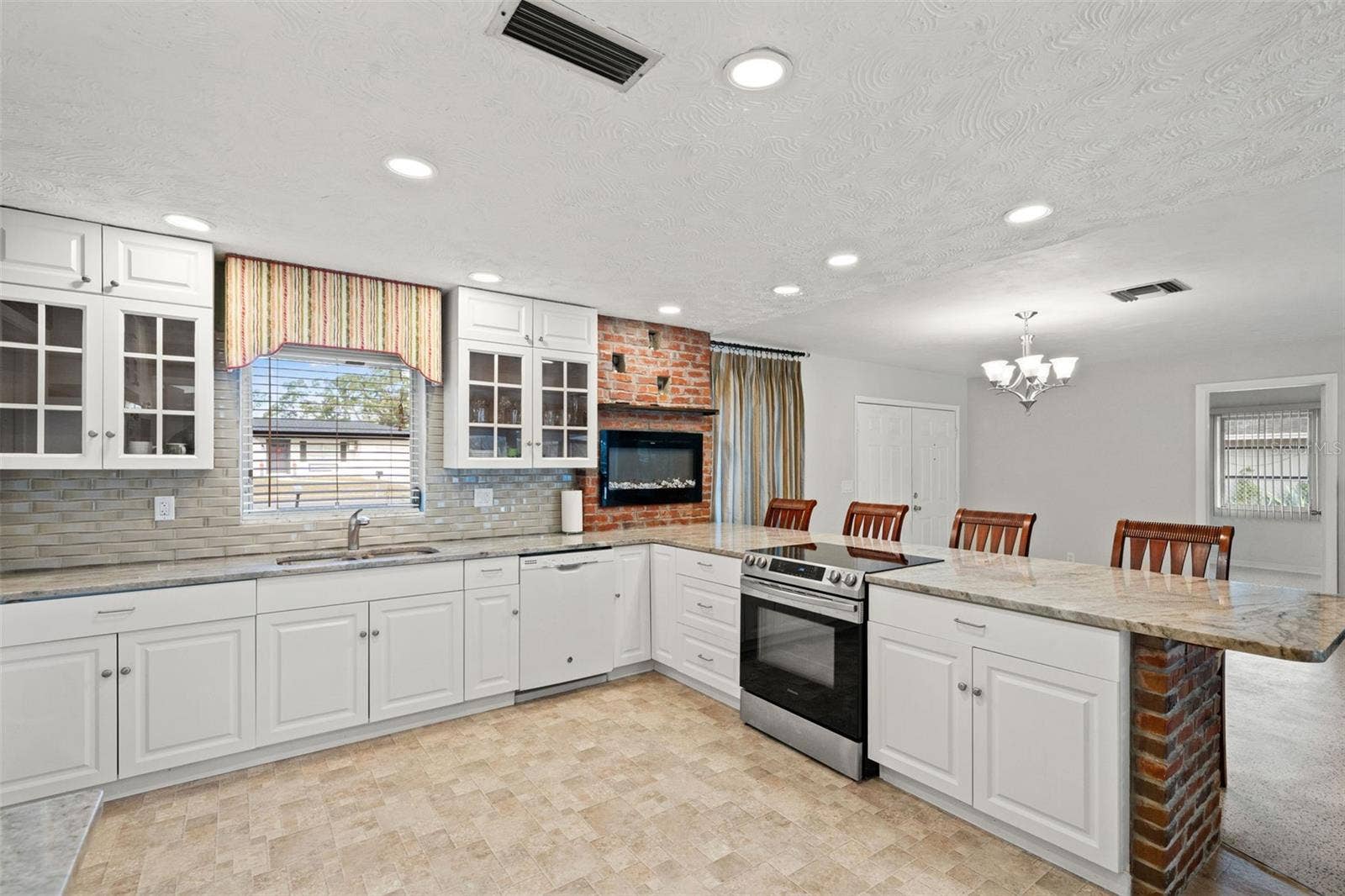 6422 FAIRLAWN STREET, Spring Hill, FL 34606 6422 FAIRLAWN STREET, Spring Hill, FL 34606