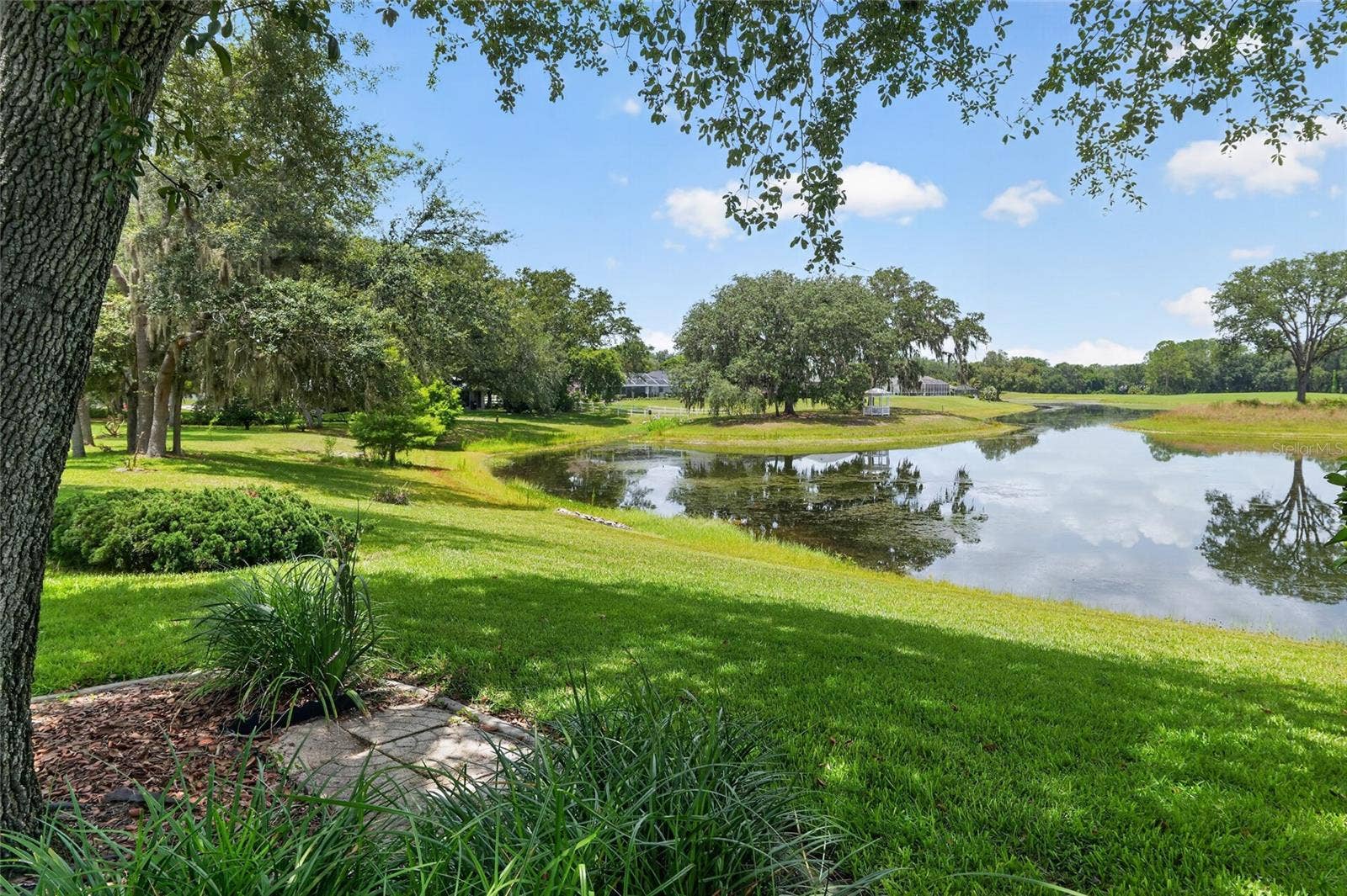 349 LAKE DRIVE, Ocala, FL 34472 349 LAKE DRIVE, Ocala, FL 34472