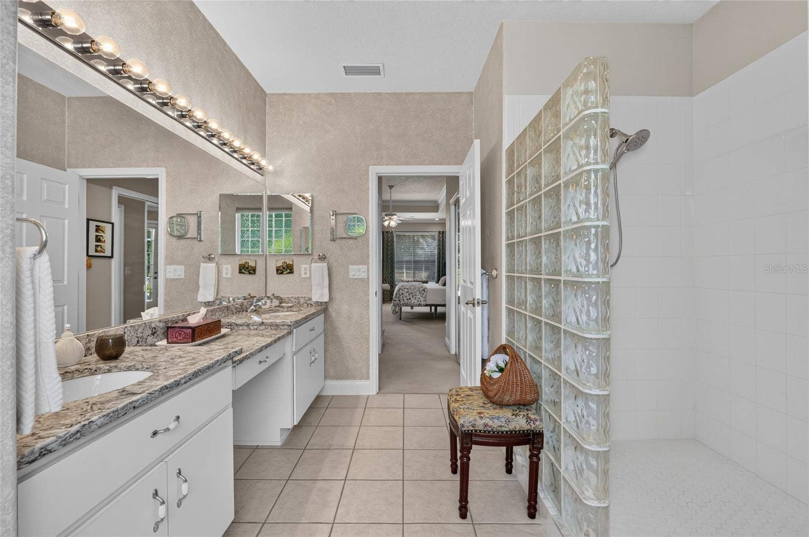 349 LAKE DRIVE, Ocala, FL 34472 349 LAKE DRIVE, Ocala, FL 34472