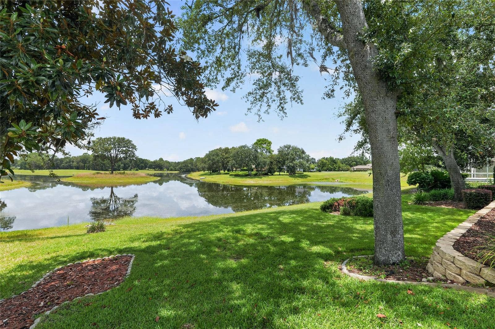 349 LAKE DRIVE, Ocala, FL 34472 349 LAKE DRIVE, Ocala, FL 34472