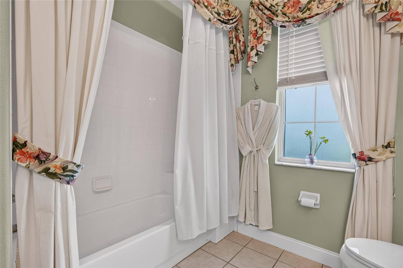 349 LAKE DRIVE, Ocala, FL 34472 349 LAKE DRIVE, Ocala, FL 34472
