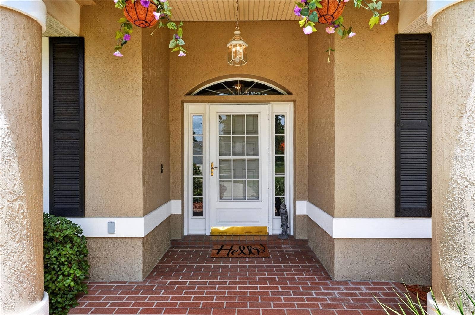 349 LAKE DRIVE, Ocala, FL 34472 Front Entrance