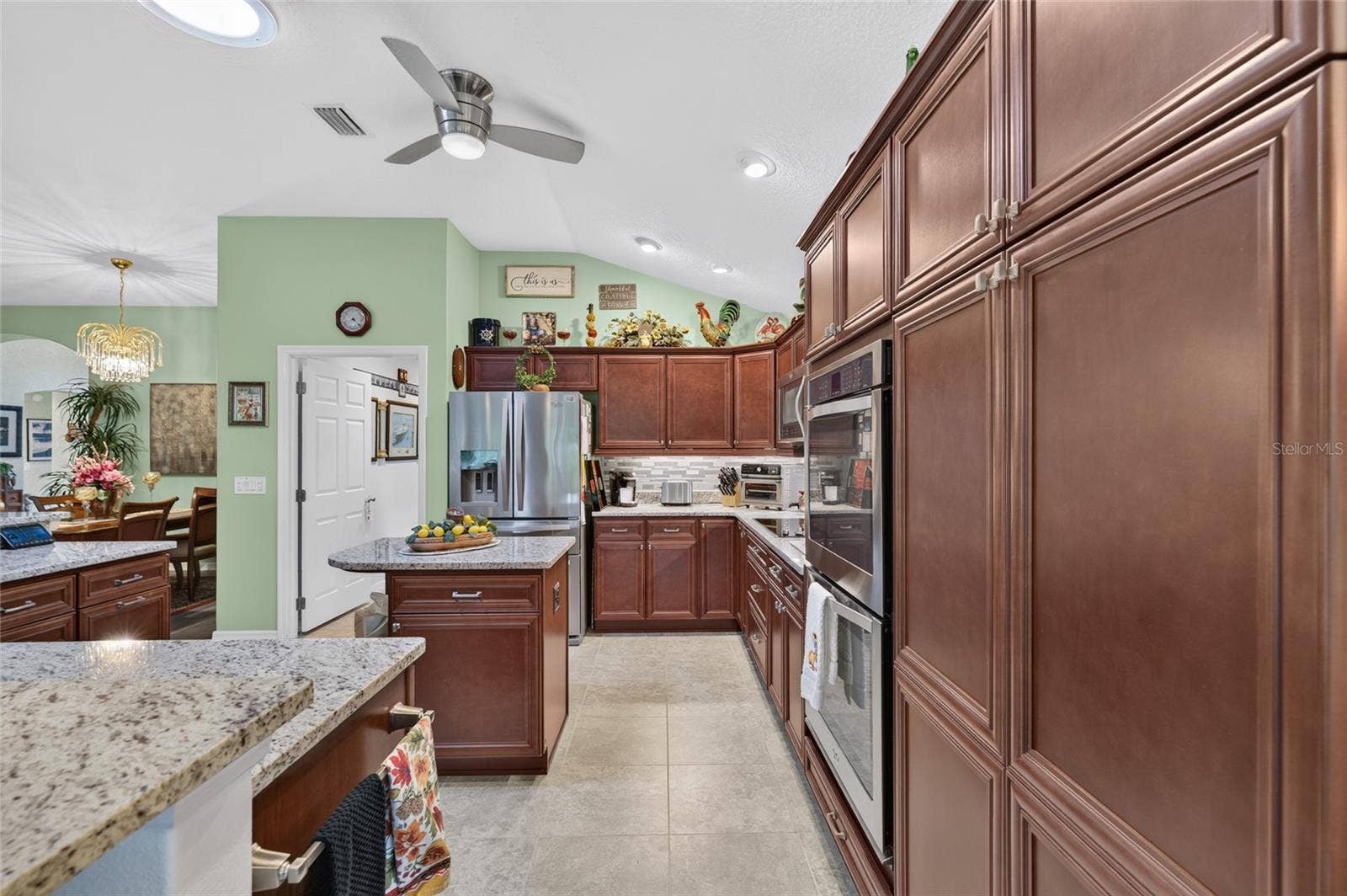 STAINLESS STEEL APPLIANCES
