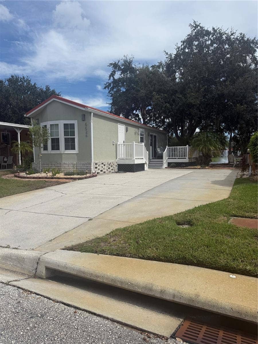 6624 BONITA VISTA COURT, Land O Lakes, FL 34637 6624 BONITA VISTA COURT, Land O Lakes, FL 34637