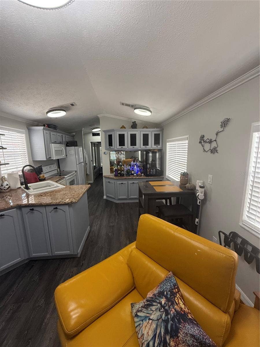 6624 BONITA VISTA COURT, Land O Lakes, FL 34637 6624 BONITA VISTA COURT, Land O Lakes, FL 34637