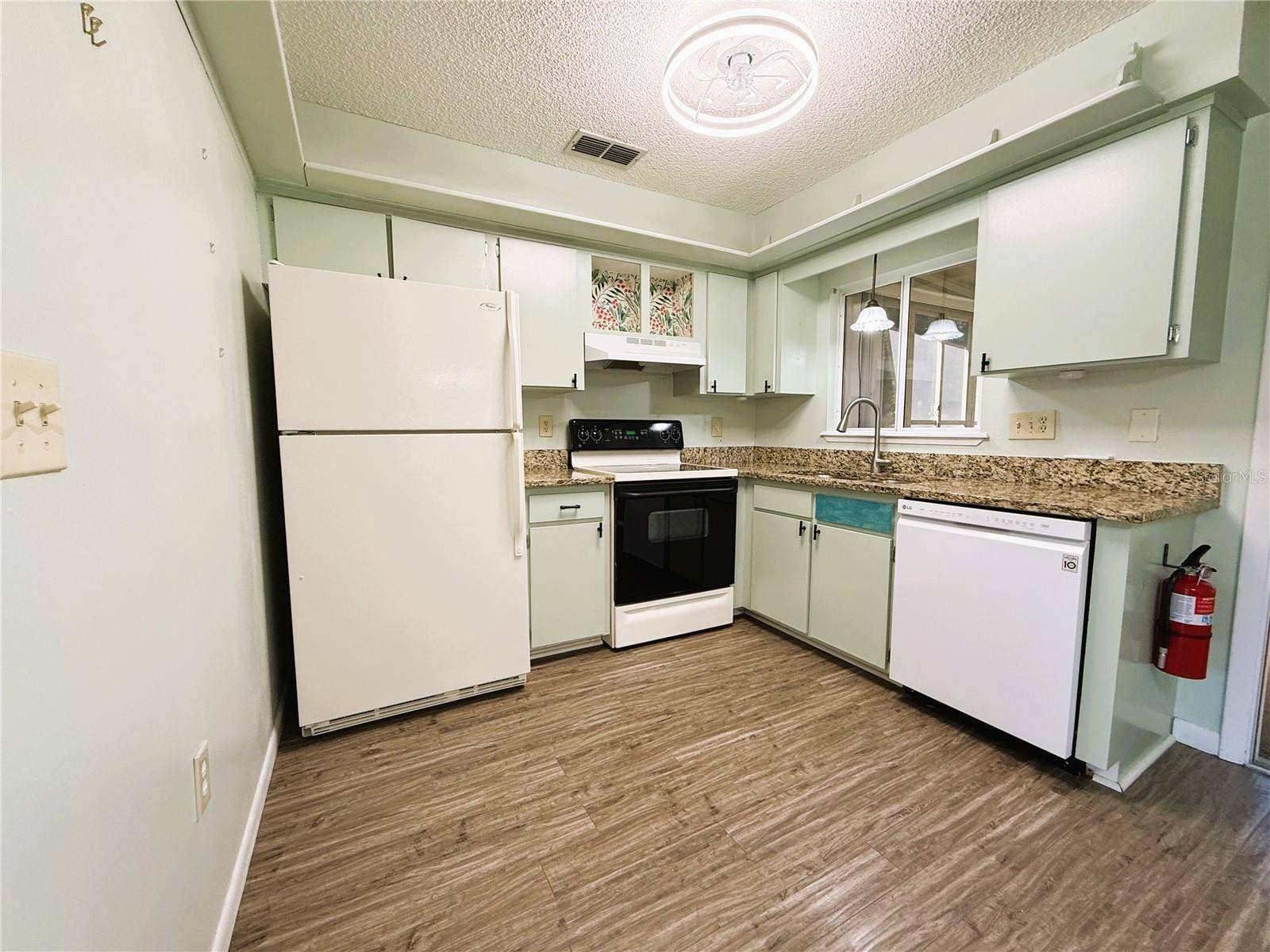 11140 SW 75TH AVENUE, Ocala, FL 34476 11140 SW 75TH AVENUE, Ocala, FL 34476