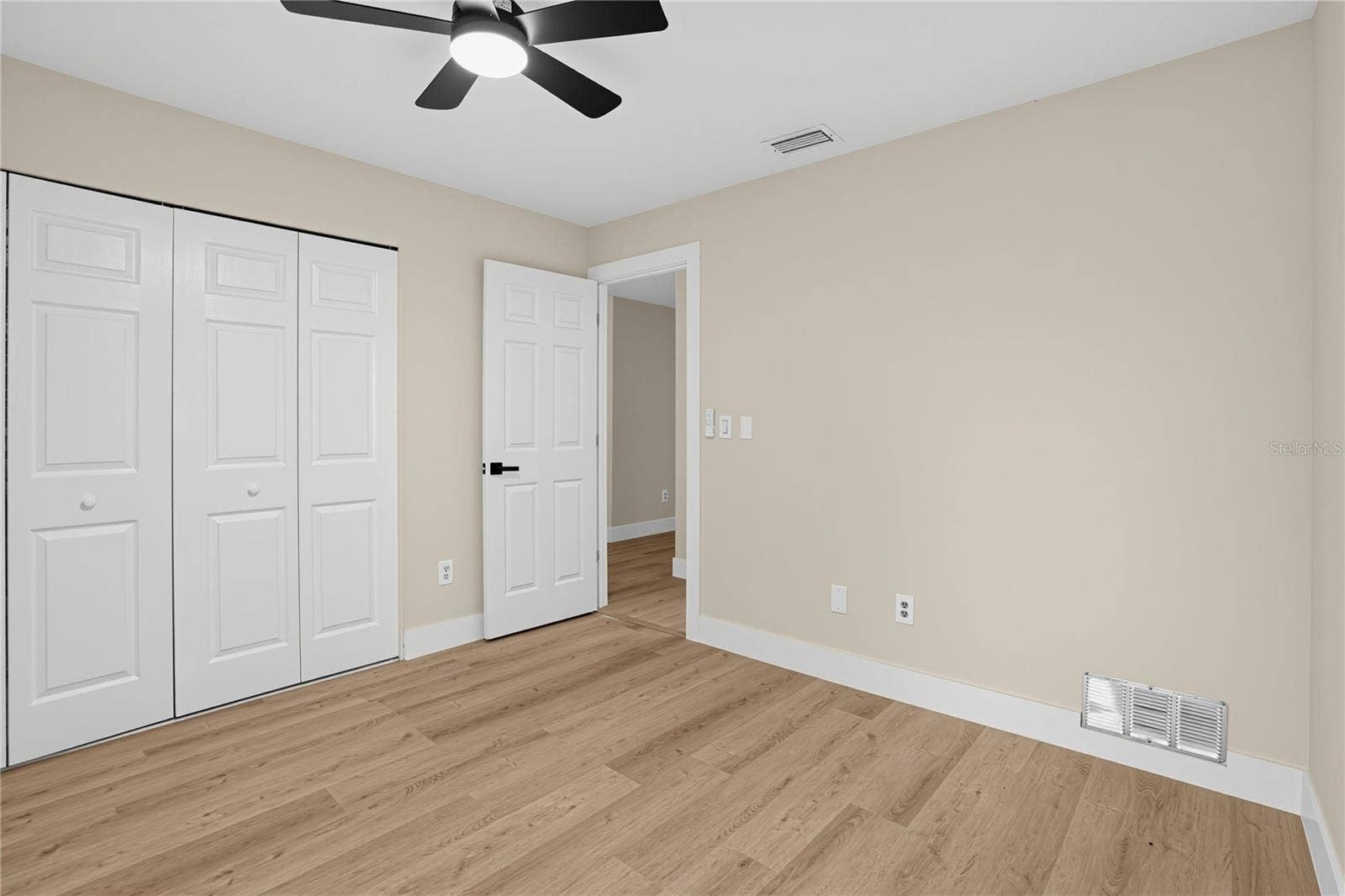 2612 51ST AVENUE W, Bradenton, FL 34207 2612 51ST AVENUE W, Bradenton, FL 34207