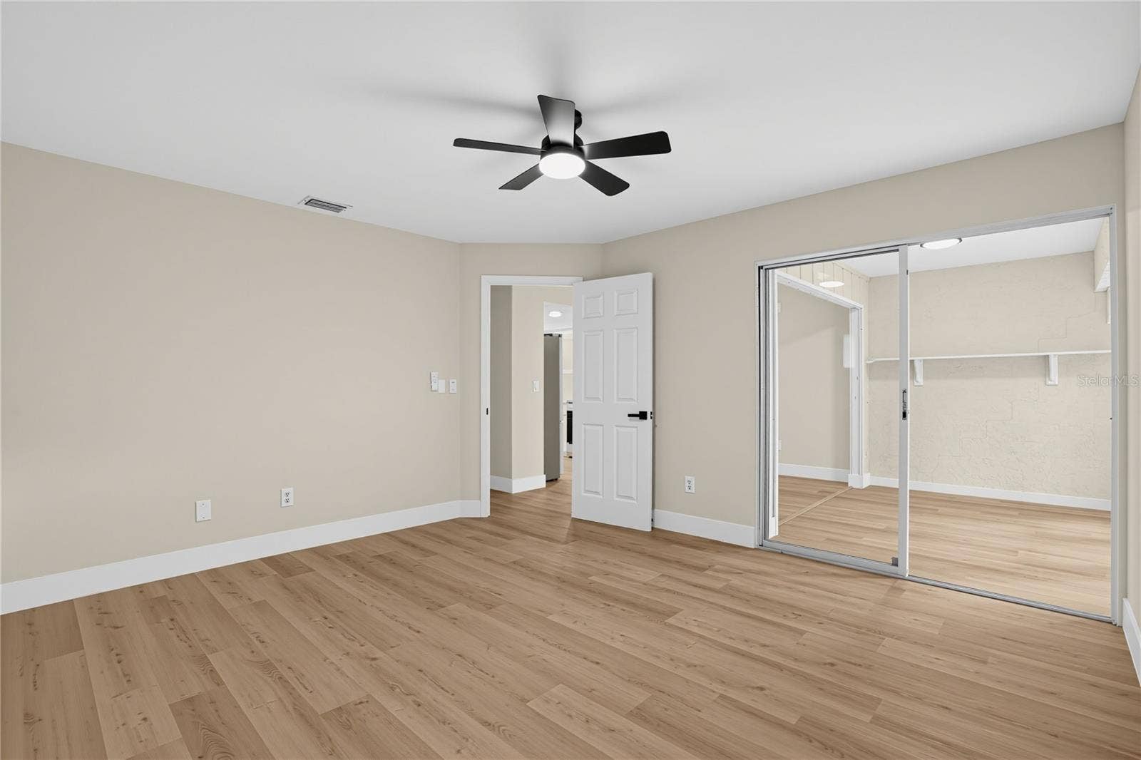 2612 51ST AVENUE W, Bradenton, FL 34207 2612 51ST AVENUE W, Bradenton, FL 34207