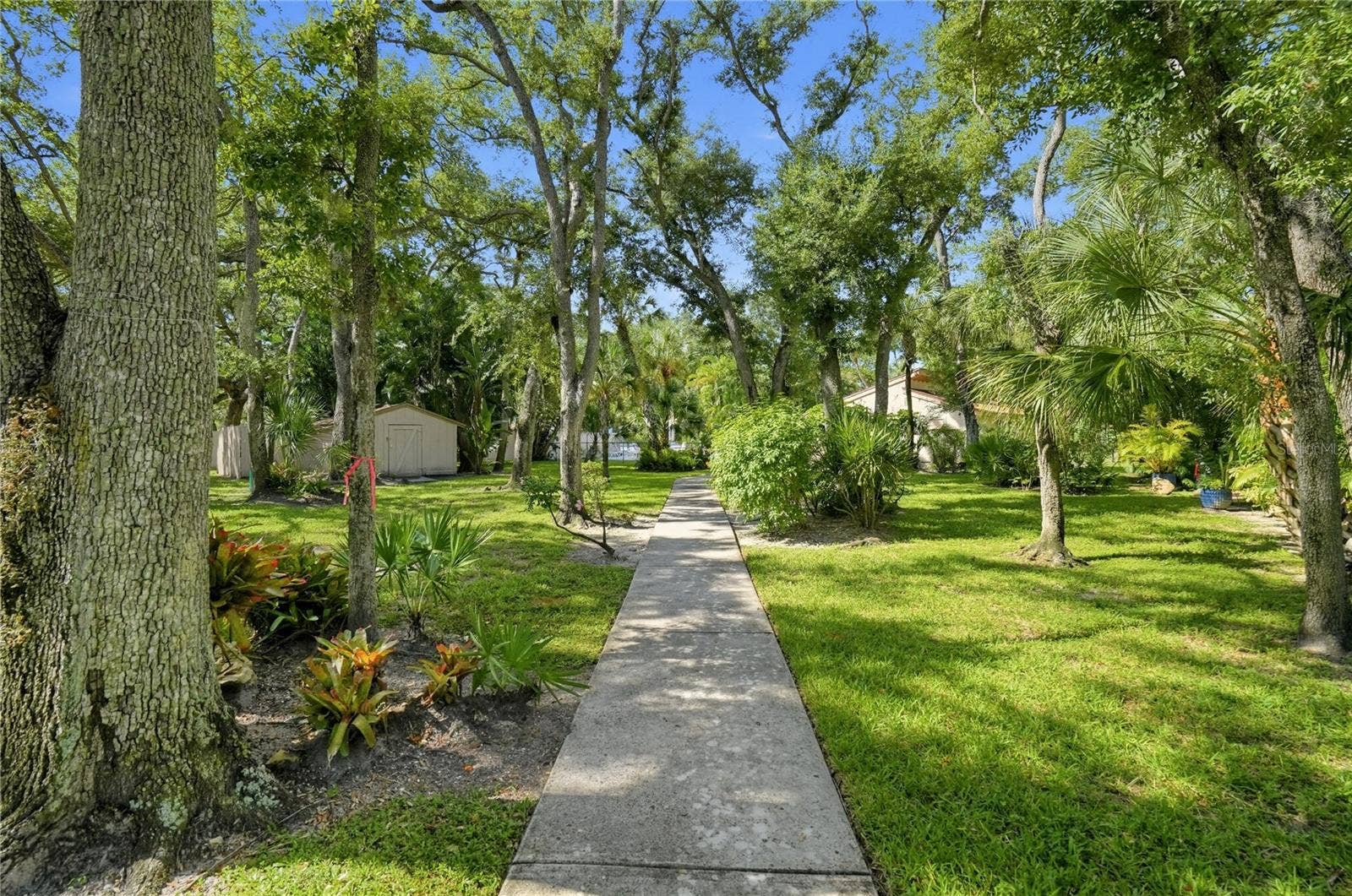 2612 51ST AVENUE W, Bradenton, FL 34207 2612 51ST AVENUE W, Bradenton, FL 34207