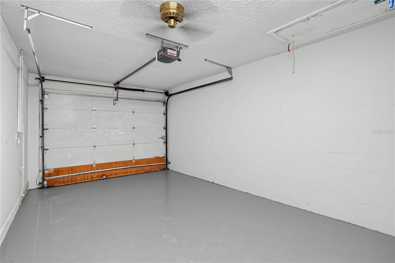 2612 51ST AVENUE W, Bradenton, FL 34207 2612 51ST AVENUE W, Bradenton, FL 34207