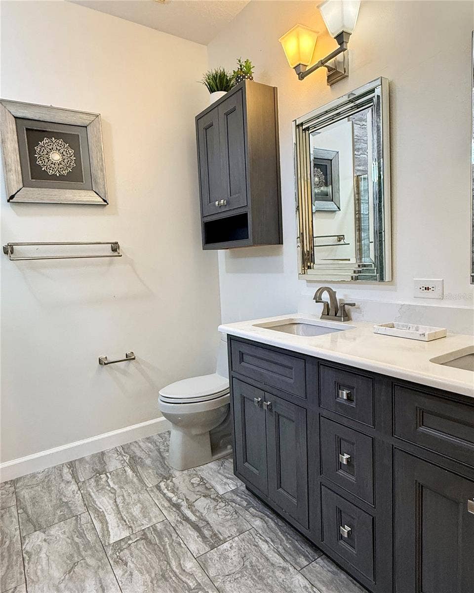 10565 SW 38TH AVENUE, Ocala, FL 34476 Primary Bathroom