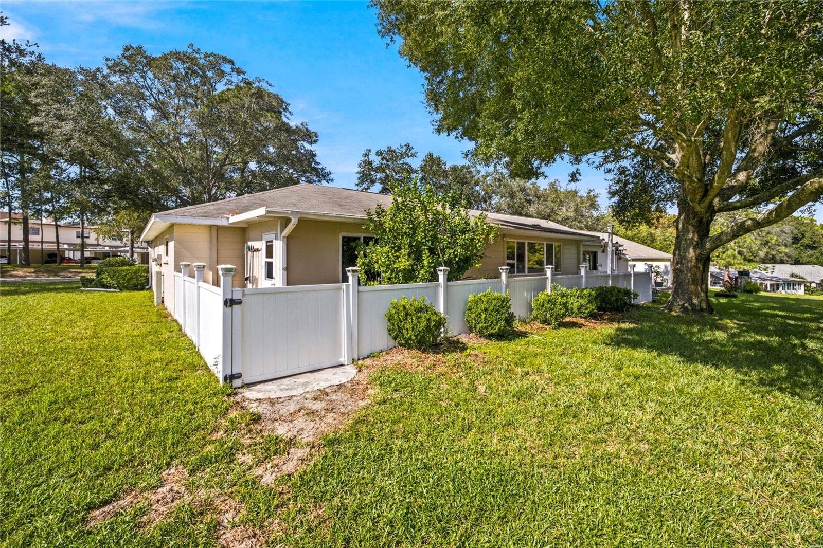 9871 SW 87TH TERRACE ROAD, #D, Ocala, FL 34481 9871 SW 87TH TERRACE ROAD, #D, Ocala, FL 34481