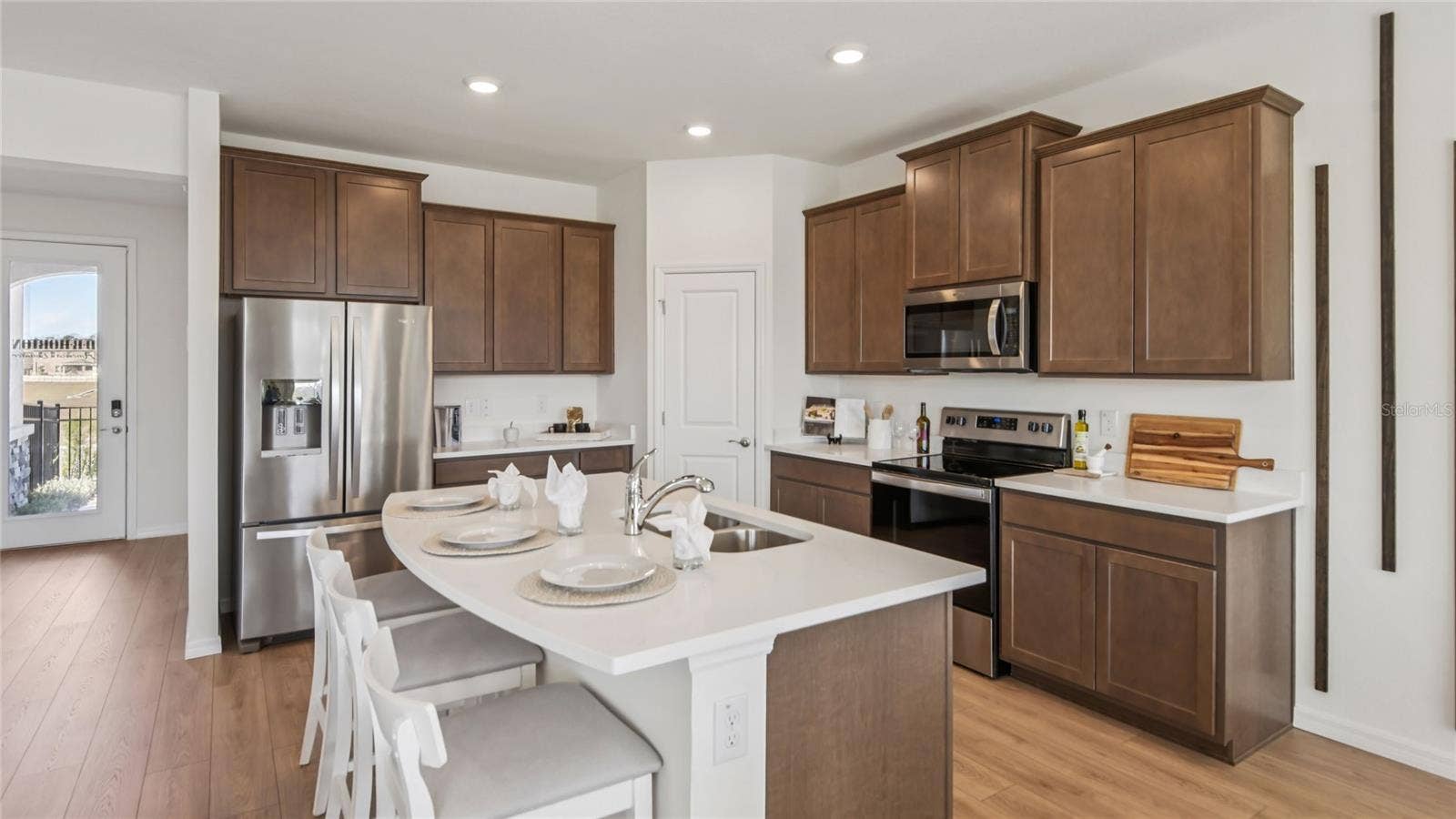 8733 PINECREST TRAIL, Wildwood, FL 34785 8733 PINECREST TRAIL, Wildwood, FL 34785