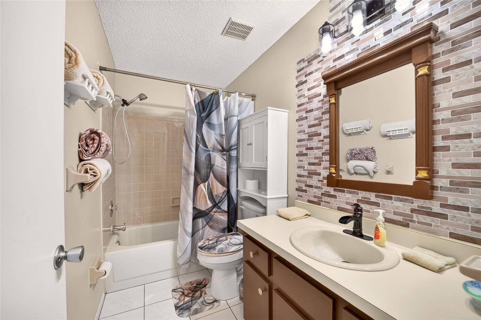 8650 SW 95TH STREET, Ocala, FL 34481