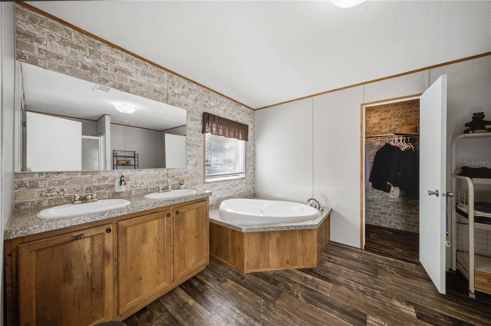 9921 SE 160TH AVENUE, Ocklawaha, FL 32179 PRIMARY BATHROOM