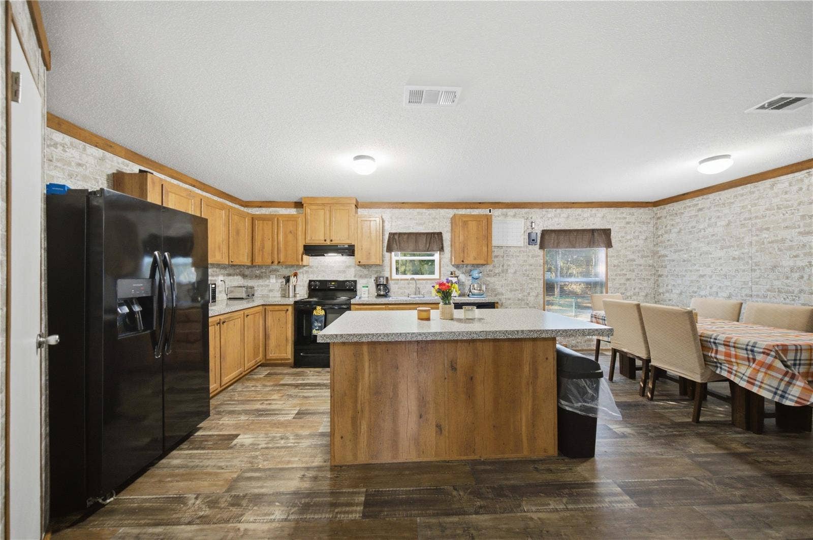 9921 SE 160TH AVENUE, Ocklawaha, FL 32179 9921 SE 160TH AVENUE, Ocklawaha, FL 32179