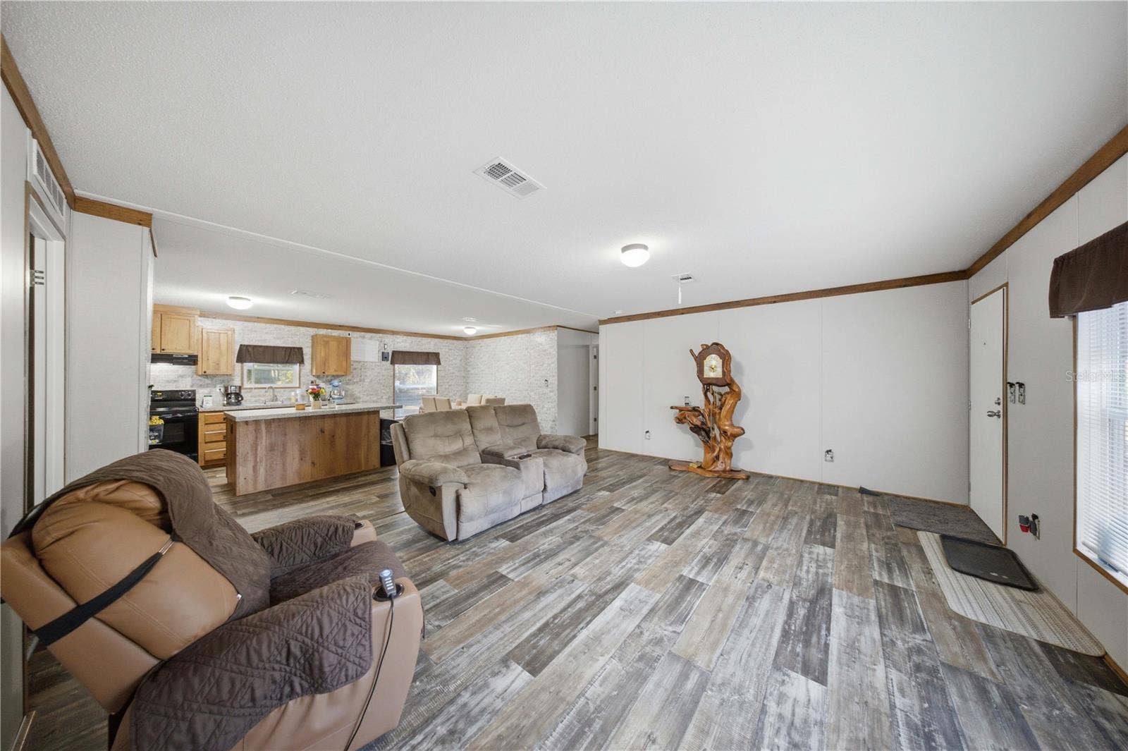 9921 SE 160TH AVENUE, Ocklawaha, FL 32179 9921 SE 160TH AVENUE, Ocklawaha, FL 32179
