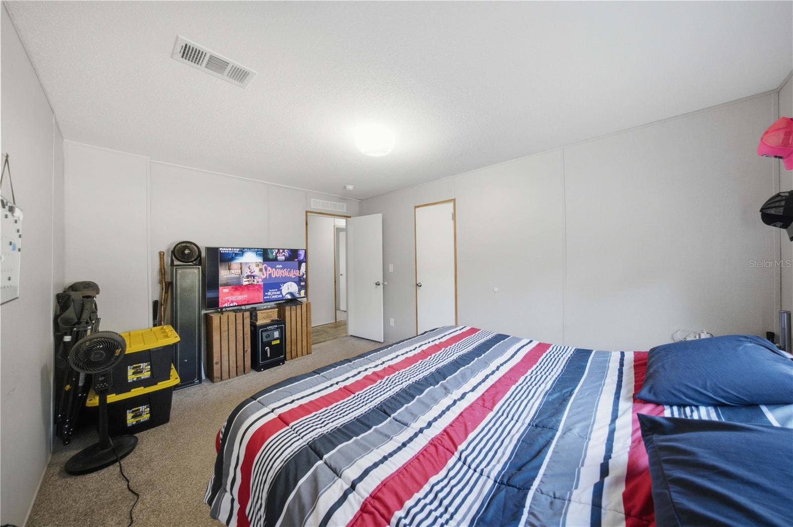 9921 SE 160TH AVENUE, Ocklawaha, FL 32179 9921 SE 160TH AVENUE, Ocklawaha, FL 32179